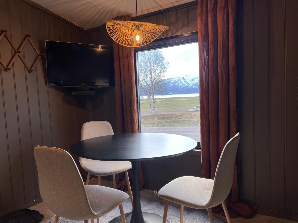 Skittenelv Lodge & Camping 特罗姆瑟 外观 照片